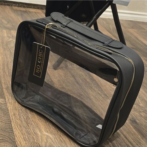 So Chic Transparent Cosmetic Case - Picture 2 of 11